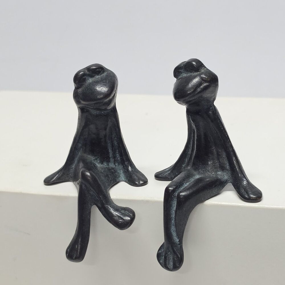 Vintage Frog Couple Shelf Sitters Figurine Black Patina Bronze/Brass San Pacific
